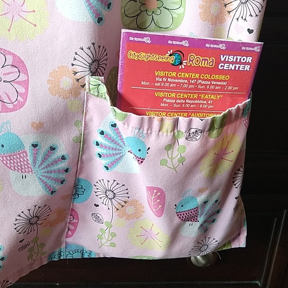 Medium SB Scrubs Pink Peacocks V Neck scrub top - Picture 5 of 5